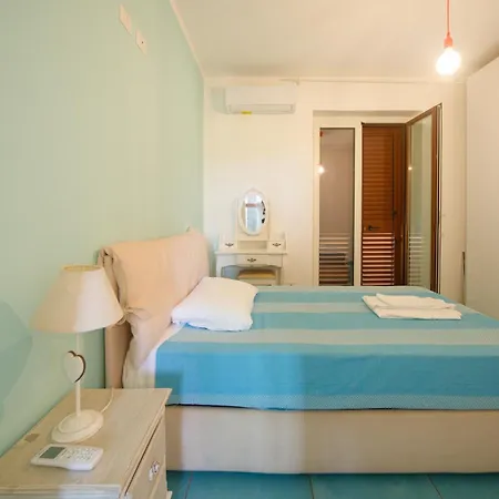 Le Terrazze Sulla أسشيا